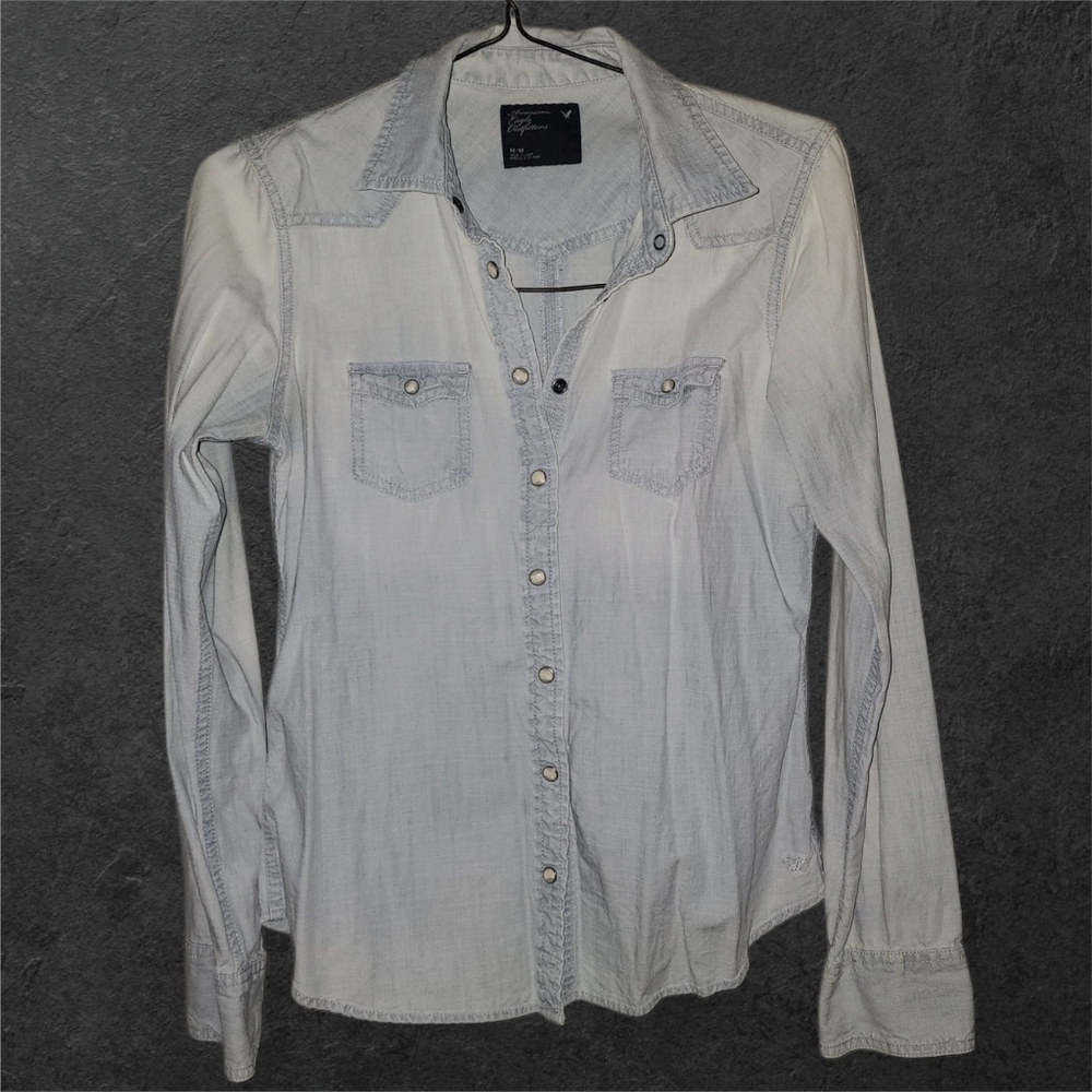 American Eagle Outfitters Light Blue Casual Shirt - Medium